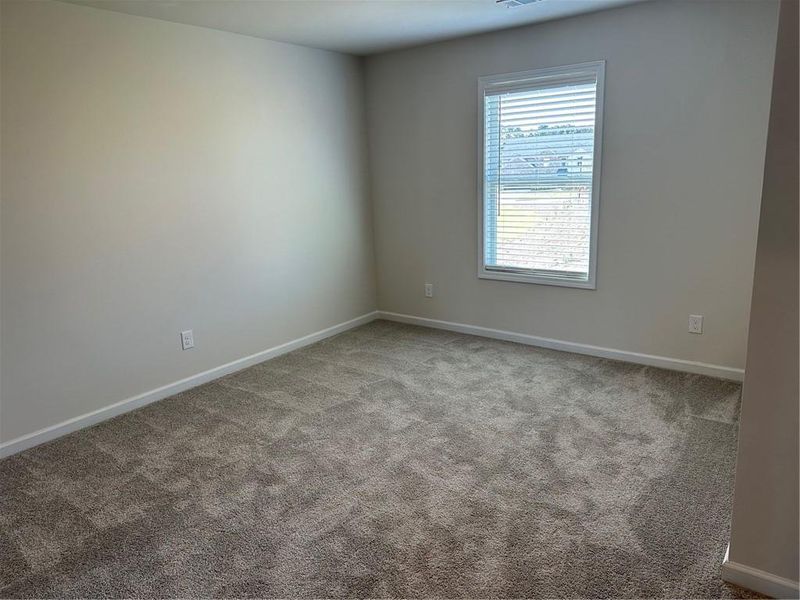 Spacious, unfurnished interior of a new home in Beckett Ranch, Auburn (Image 28).