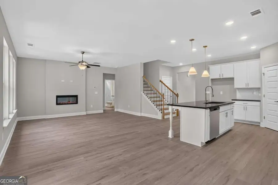 Image 43 of a home in Austin Ridge.