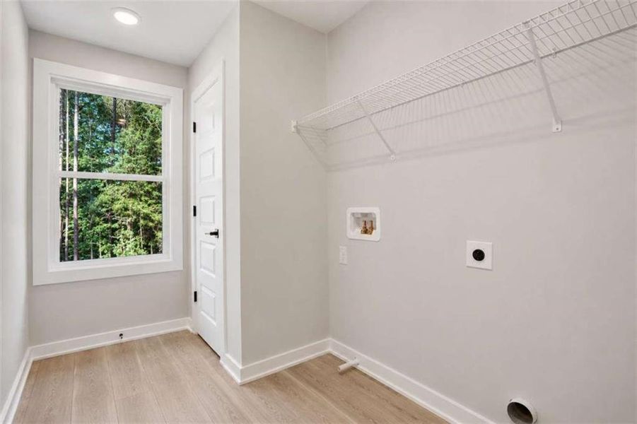 Spacious, unfurnished interior of a new home in Patillo Manor, Stockbridge (Image 32). Spacious, unfurnished interior of a new home in Patillo Manor, Stockbridge (Image 32).