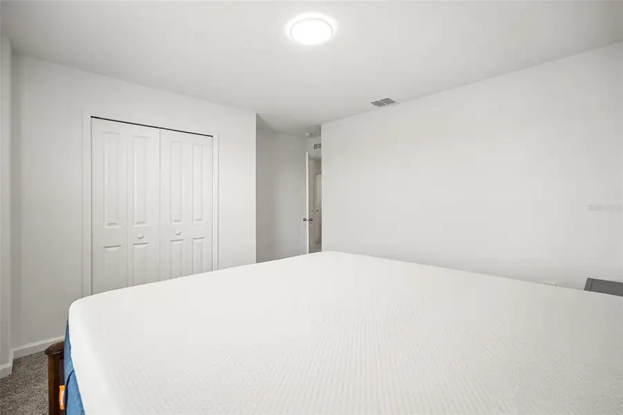 Spacious, unfurnished interior of a new home in Knightsbridge, Kissimmee (Image 22). Spacious, unfurnished interior of a new home in Knightsbridge, Kissimmee (Image 22).