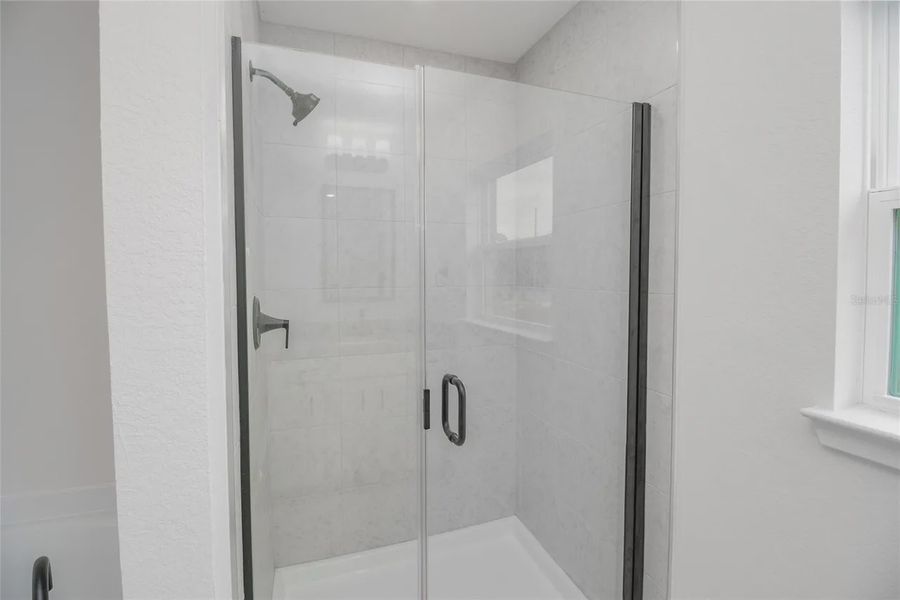 Close-up of interior finishes inside a home in Hickory Ridge Estates, Lake Wales (Image 14).