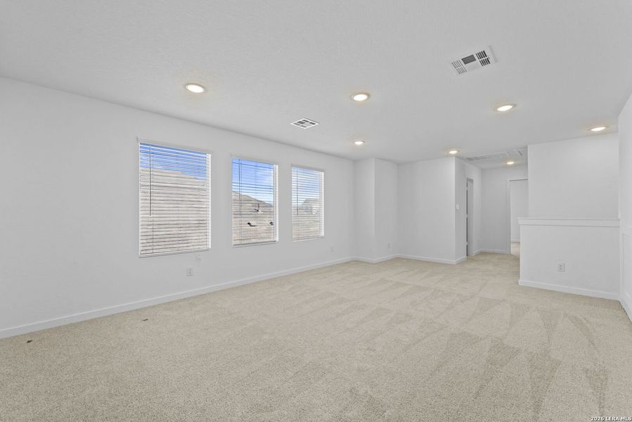 Spacious, unfurnished interior of a new home in Grace Valley, Marion (Image 11).