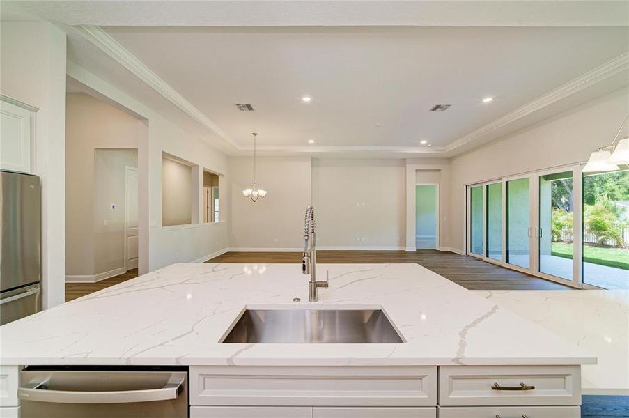 Close-up of interior finishes inside a home in Crestwood Estates, Valrico (Image 17).