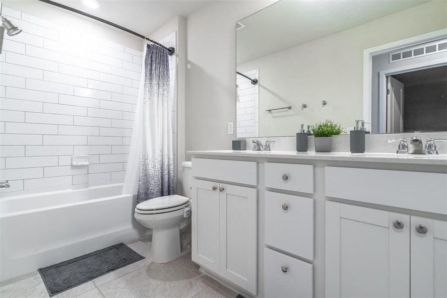 Furnished interior view inside a new home in , St. Cloud (Image 45).