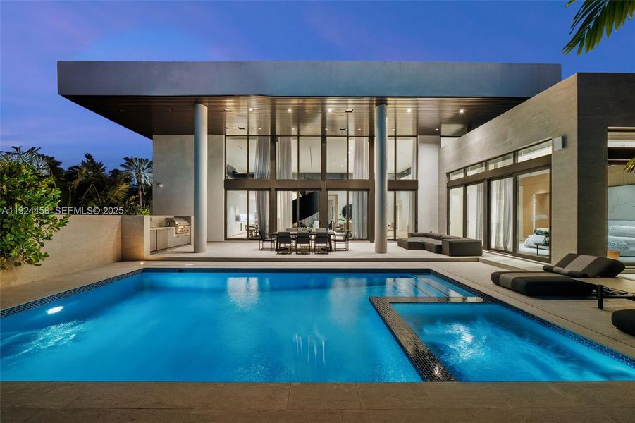 Exterior details and patio area of a home in , Golden Beach (Image 3).