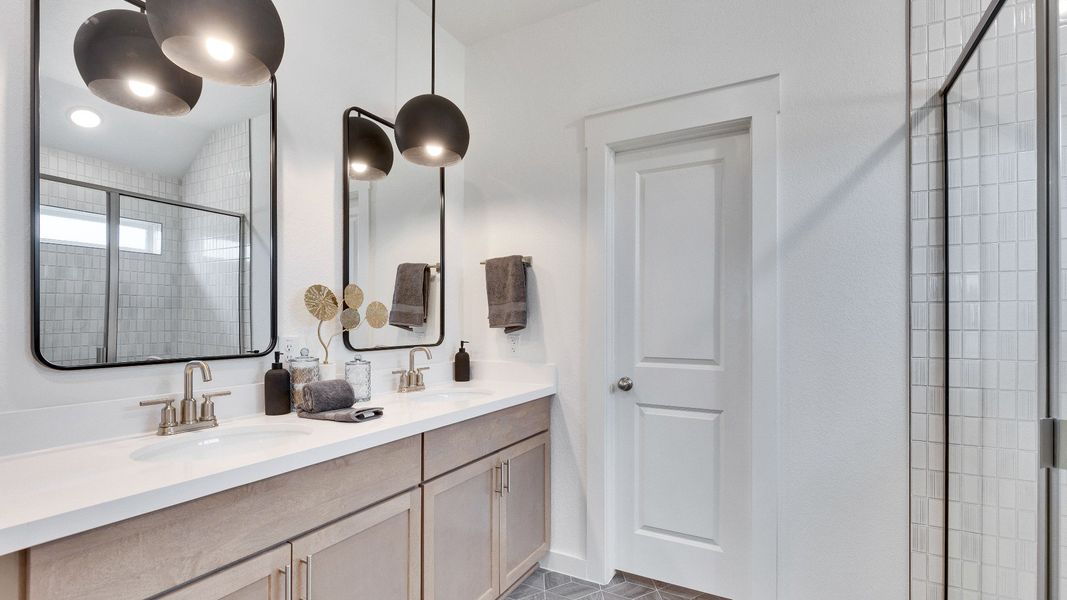Representative furnished interior of a home built from the Meyerson by DRB Homes in Hunters Glen, Jarrell (Image 36).