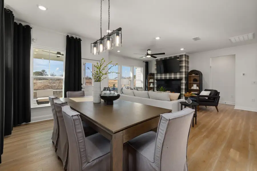 Representative furnished interior of a home built from the Stonebrook by Pulte Homes in Everbrook, Angier (Image 19).