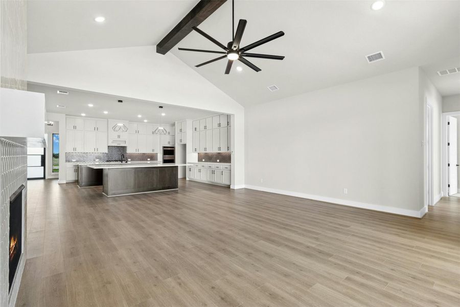 Spacious, unfurnished interior of a new home in Leander Estates, Leander (Image 14).