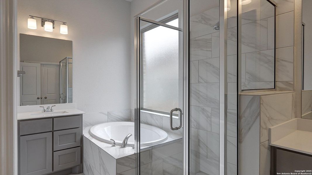 Furnished interior view inside a new home in Ladera 40', San Antonio (Image 12). Furnished interior view inside a new home in Ladera 40', San Antonio (Image 12).