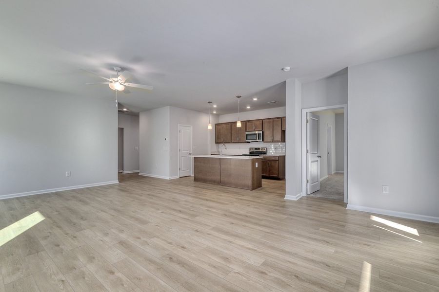 Spacious, unfurnished interior of a new home in Jordan Grove, Conway (Image 17).