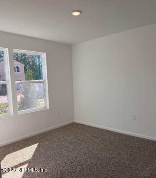 Spacious, unfurnished interior of a new home in Copes Landing, Jacksonville (Image 45).