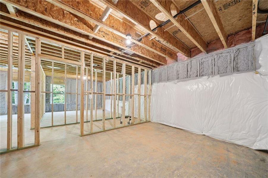 Spacious, unfurnished interior of a new home in Martin Springs - Estate Series, Lawrenceville (Image 36). Spacious, unfurnished interior of a new home in Martin Springs - Estate Series, Lawrenceville (Image 36).