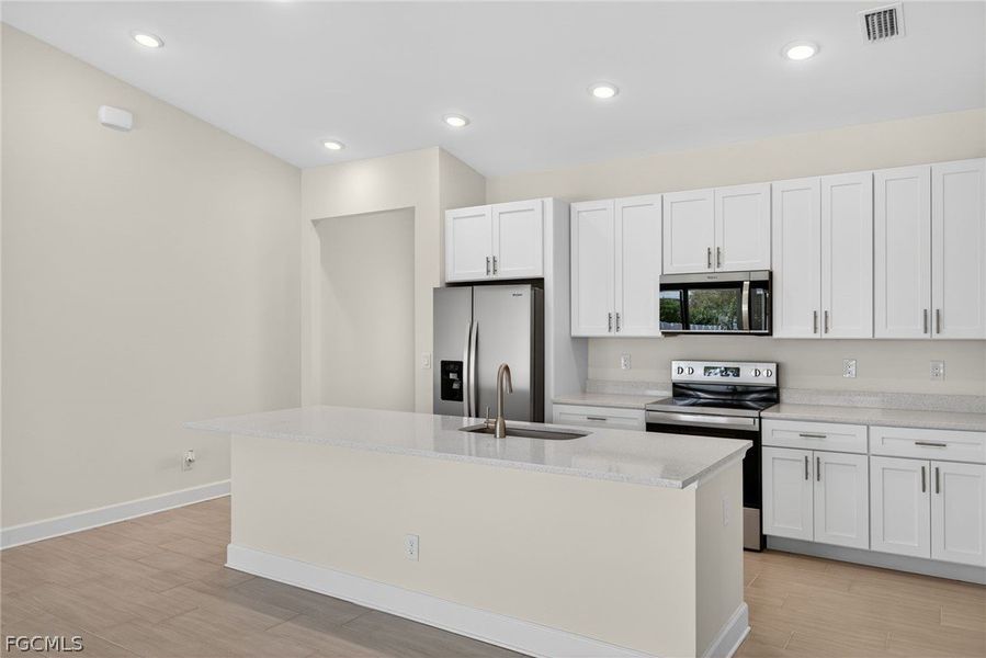 Furnished interior view inside a new home in Cape Coral, Cape Coral (Image 10).