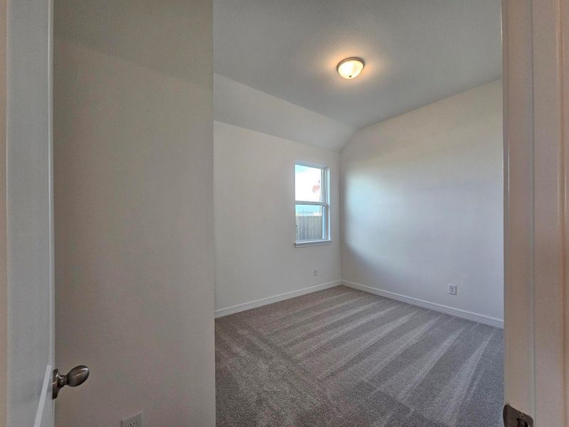 Spacious, unfurnished interior of a new home in Azalea, Brookshire (Image 5).