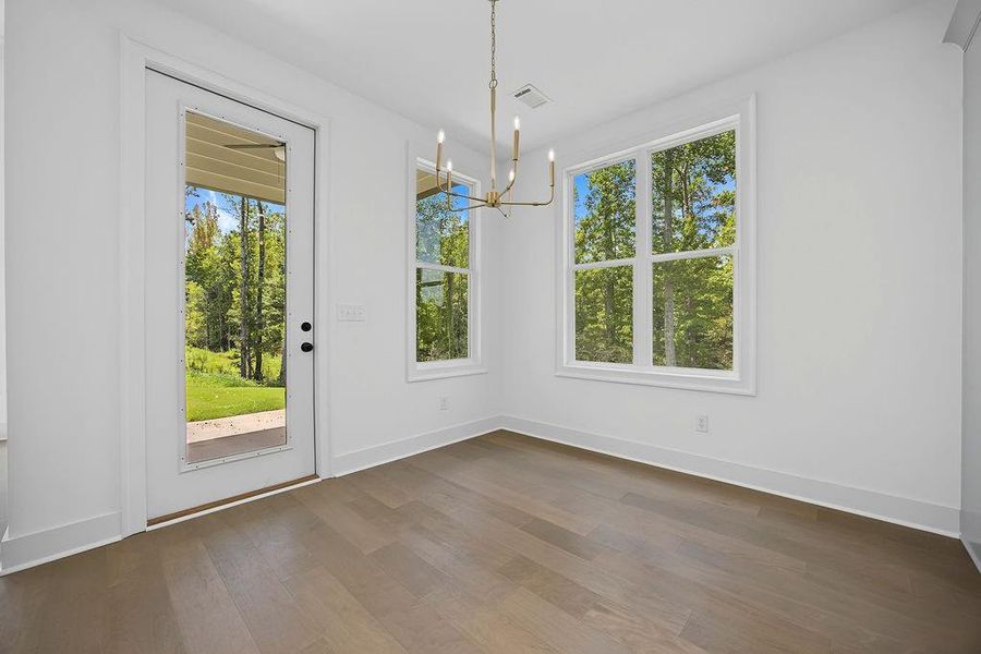 Spacious, unfurnished interior of a new home in Yellowstone Farms, Cumming (Image 25).