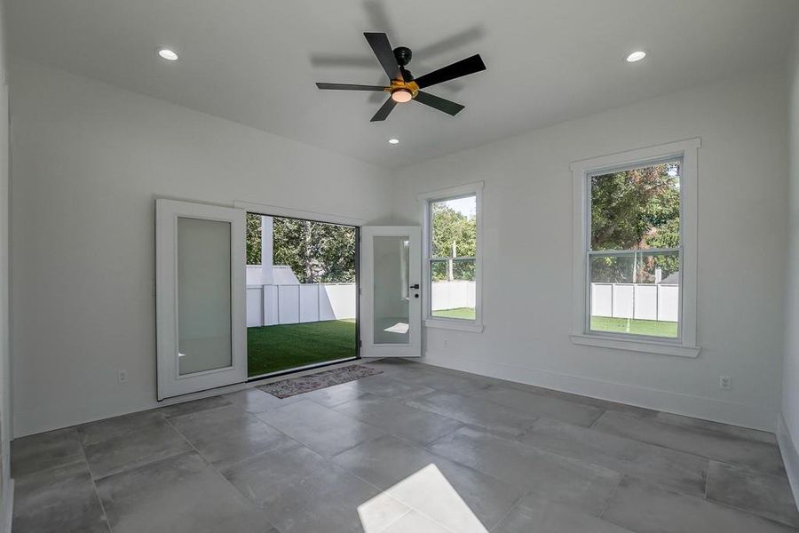 Spacious, unfurnished interior of a new home in , Atlanta (Image 22).