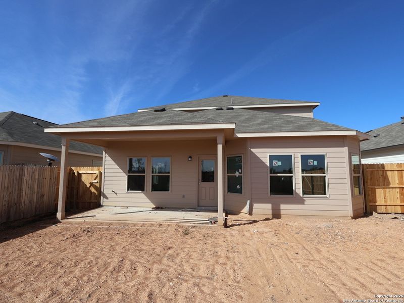 Exterior details and patio area of a home in Agave, San Antonio (Image 3).