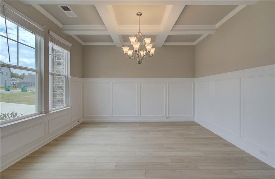 Spacious, unfurnished interior of a new home in Berkeley Lakes, Locust Grove (Image 19).