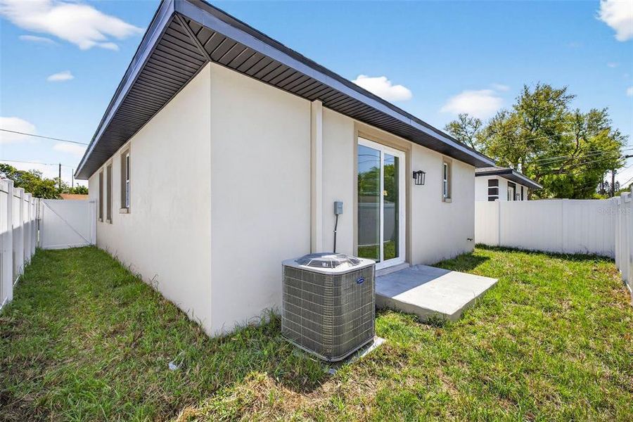 Exterior details and patio area of a home in , St. Petersburg (Image 4).