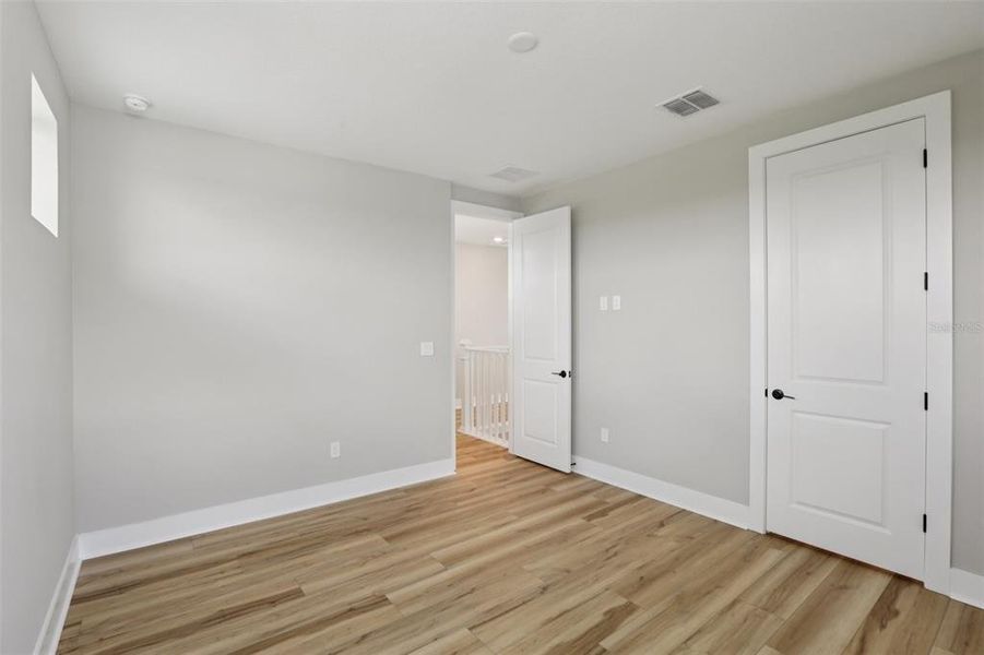 Spacious, unfurnished interior of a new home in Lagoon Residences at Epperson, Wesley Chapel (Image 45).