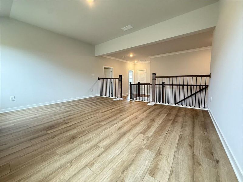 Spacious, unfurnished interior of a new home in Ponderosa Farms Manor, Gainesville (Image 38).