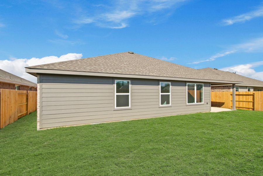 Exterior details and patio area of a home in River Ranch Meadows, Dayton (Image 4).