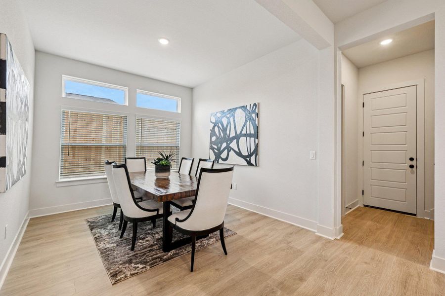 MOVE-IN READY! MOVE-IN READY!