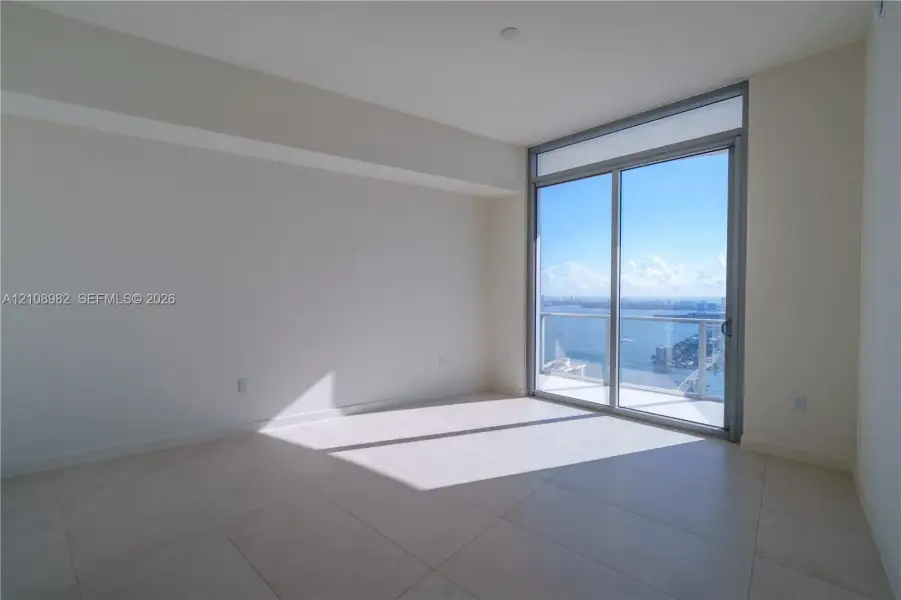 Spacious, unfurnished interior of a new home in , Miami (Image 13).