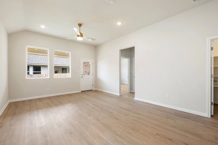 Spacious, unfurnished interior of a new home in La Cima, San Marcos (Image 11). Spacious, unfurnished interior of a new home in La Cima, San Marcos (Image 11).