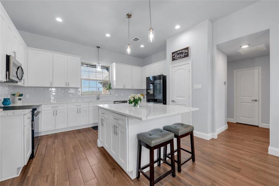 Furnished interior view inside a new home in , Maypearl (Image 12).