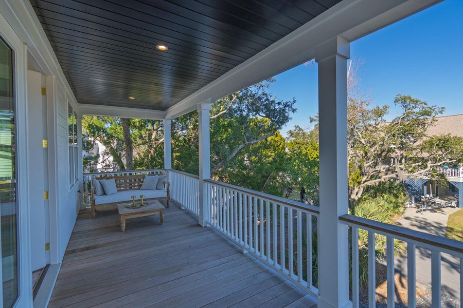 Exterior details and patio area of a home in , Edisto Island (Image 26). Exterior details and patio area of a home in , Edisto Island (Image 26).