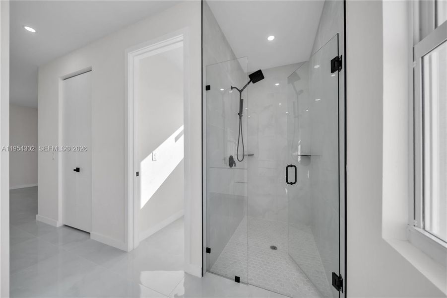 Image 36 of a home in .