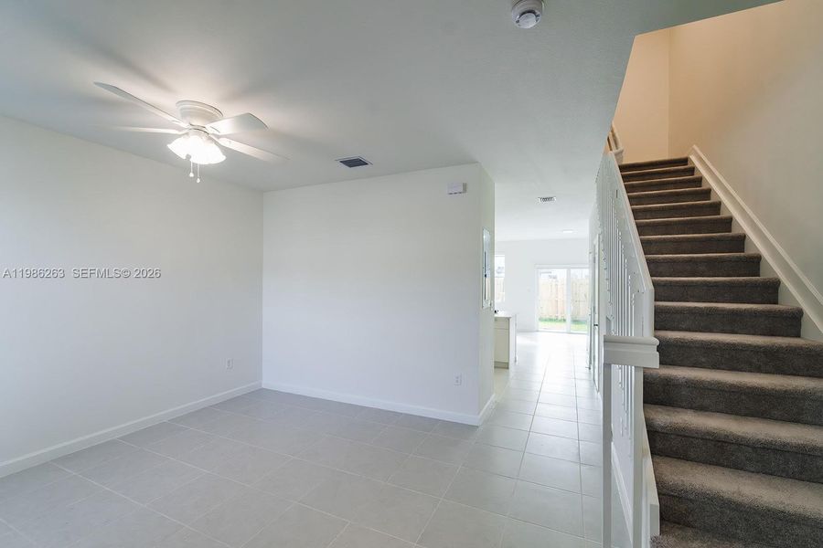 Spacious, unfurnished interior of a new home in , Homestead (Image 19).