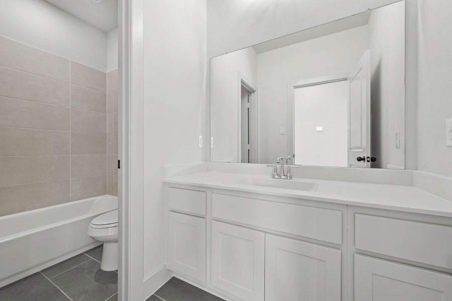 Furnished interior view inside a new home in Candela South, Richmond (Image 9).