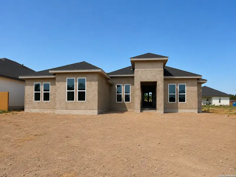 Exterior details and patio area of a home in , Eagle Pass (Image 3).