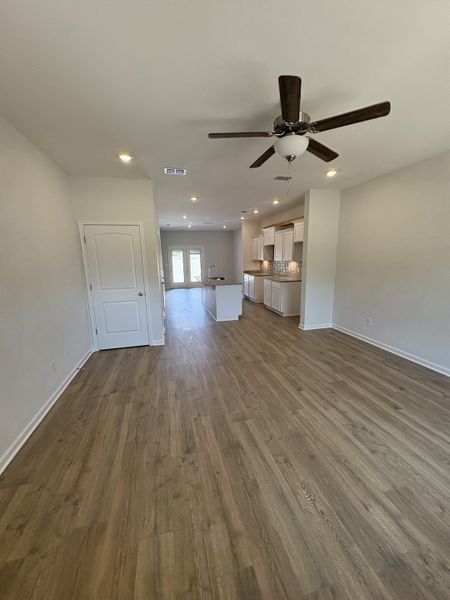Photo is of the model home to show what the completed floor plan looks like. Selections and Options may vary.
