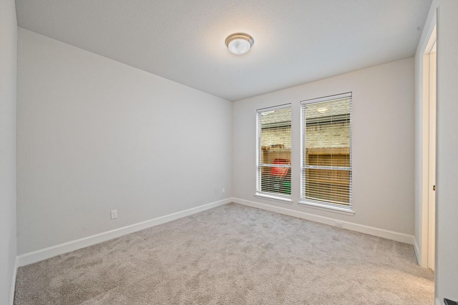 Spacious, unfurnished interior of a new home in , Brookshire (Image 23).