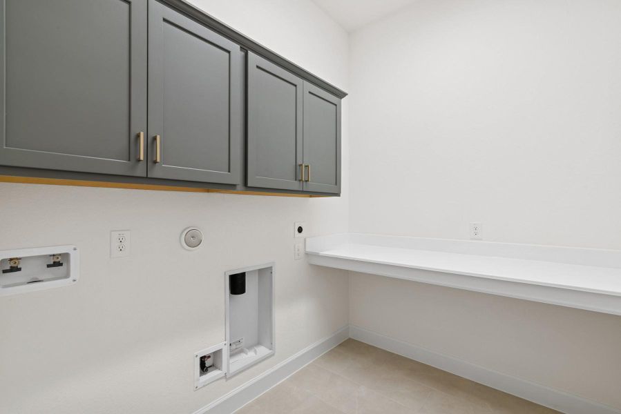 Furnished interior view inside a new home in Meridiana 55' Homesites, Manvel (Image 7).