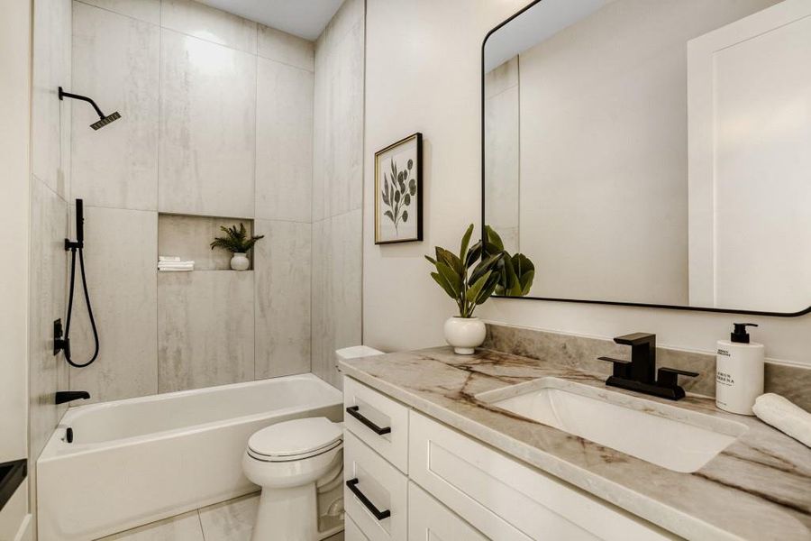 Furnished interior view inside a new home in , Lawrenceville (Image 14).