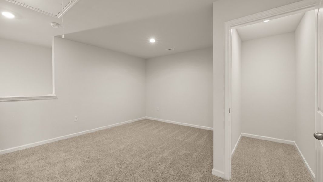 Spacious, unfurnished interior of a new home in Hughes Court, Dawsonville (Image 19). Spacious, unfurnished interior of a new home in Hughes Court, Dawsonville (Image 19).