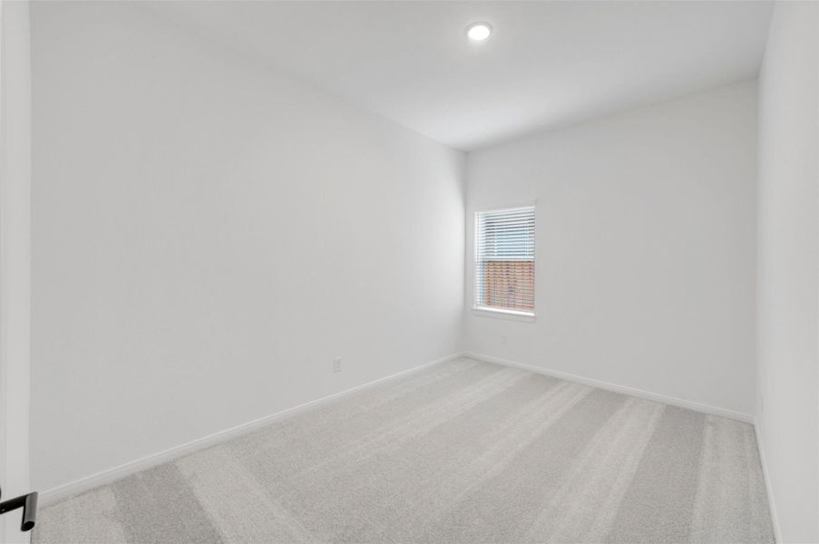 Spacious, unfurnished interior of a new home in Oakwood Estates, Waller (Image 28).