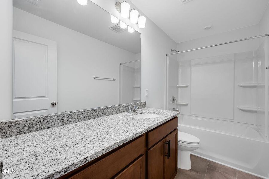 hj-nc-raleigh-magnolia-sage-lot-65-bathr