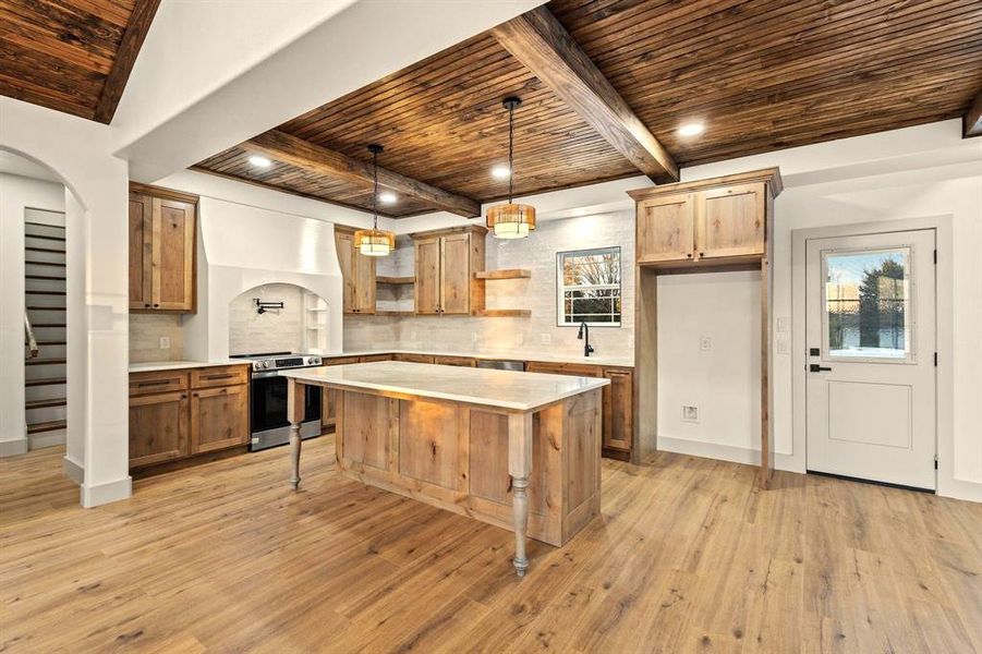 Furnished interior view inside a new home in , Bonham (Image 18).