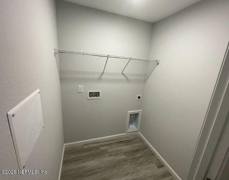 Spacious, unfurnished interior of a new home in , Jacksonville (Image 19).