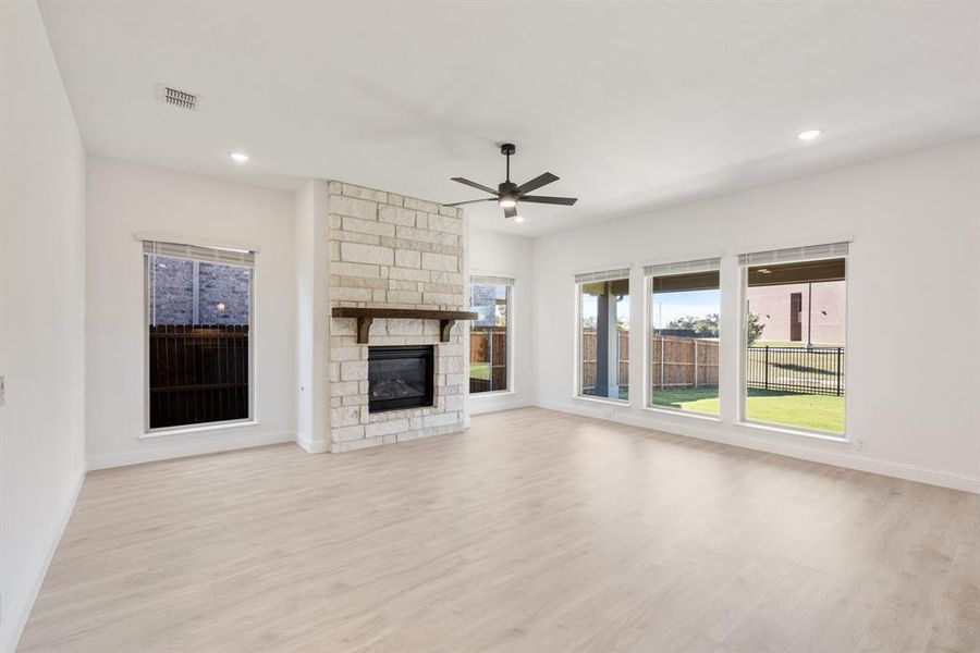 Spacious, unfurnished interior of a new home in Ridge Ranch Classic 60, Mesquite (Image 18).