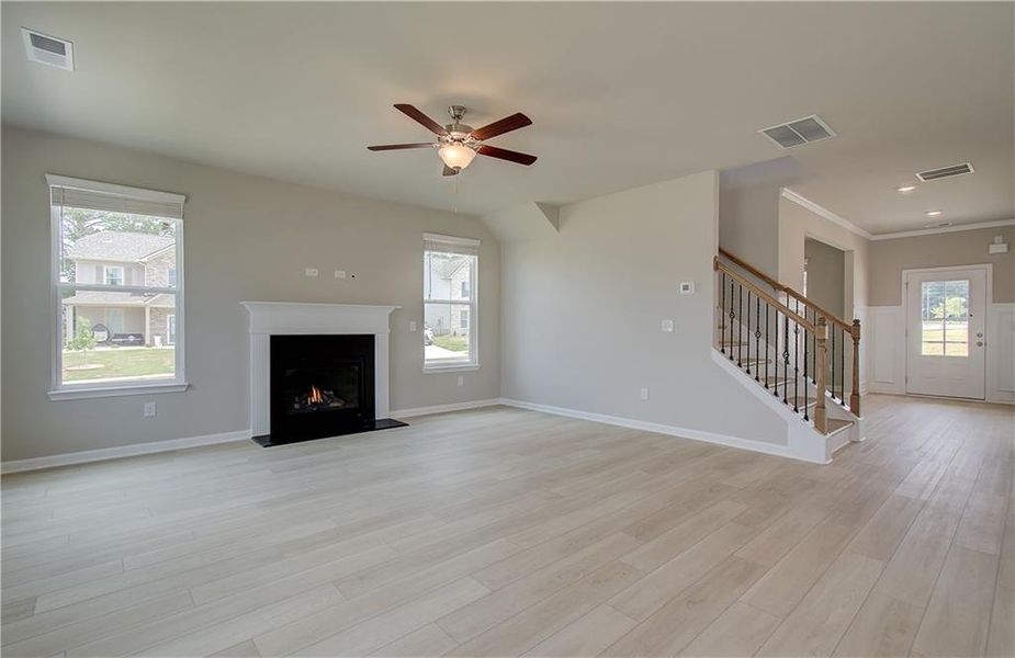 Spacious, unfurnished interior of a new home in Berkeley Lakes, Locust Grove (Image 12).