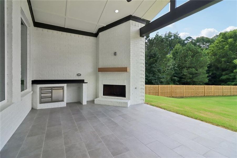 Exterior details and patio area of a home in , Dacula (Image 3).