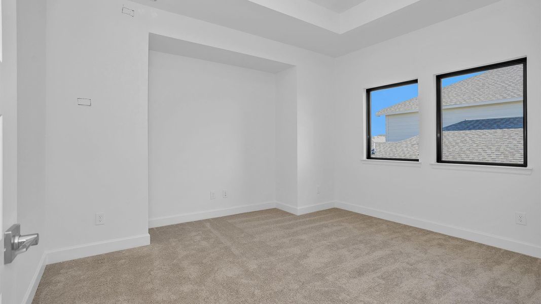 Spacious, unfurnished interior of a new home in Fulbrook On Fulshear Creek 60', Fulshear (Image 7). Spacious, unfurnished interior of a new home in Fulbrook On Fulshear Creek 60', Fulshear (Image 7).