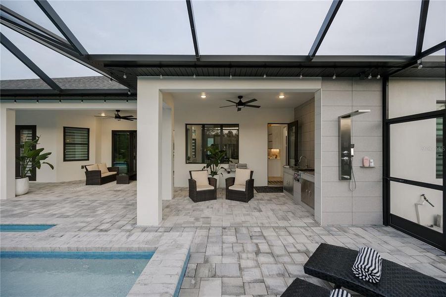 Exterior details and patio area of a home in , Port Charlotte (Image 26).