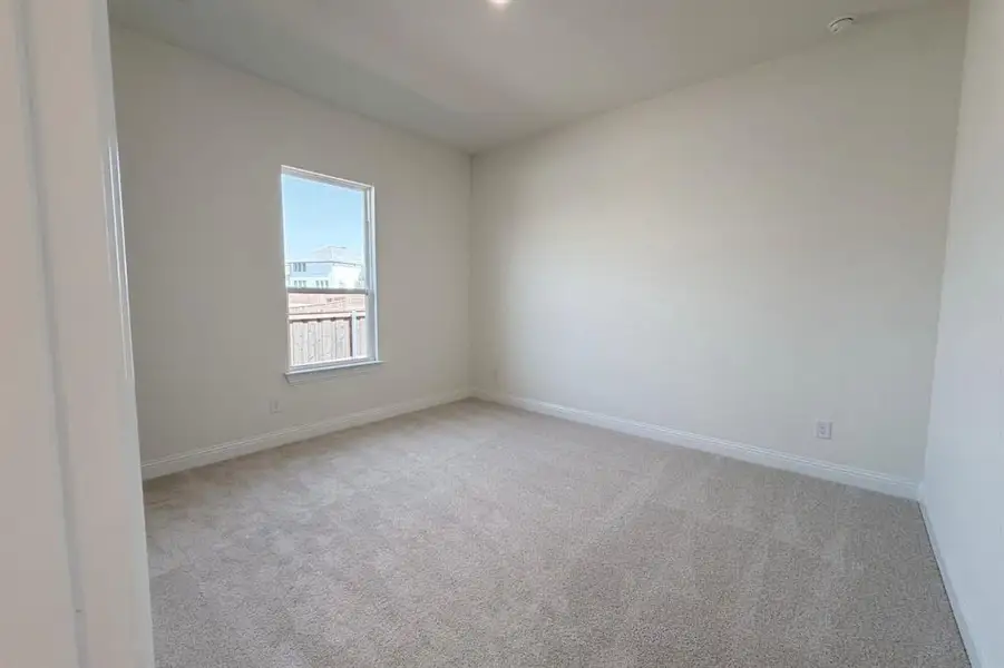 Spacious, unfurnished interior of a new home in Walsh, Fort Worth (Image 10).